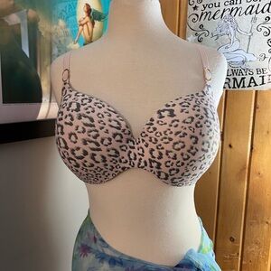 Victoria’s Secret leopard print extreme push up bra